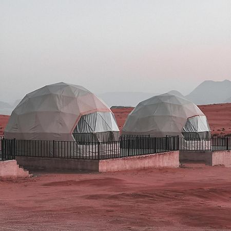 ホテル Wadi Rum Caeser Camp エクステリア 写真
