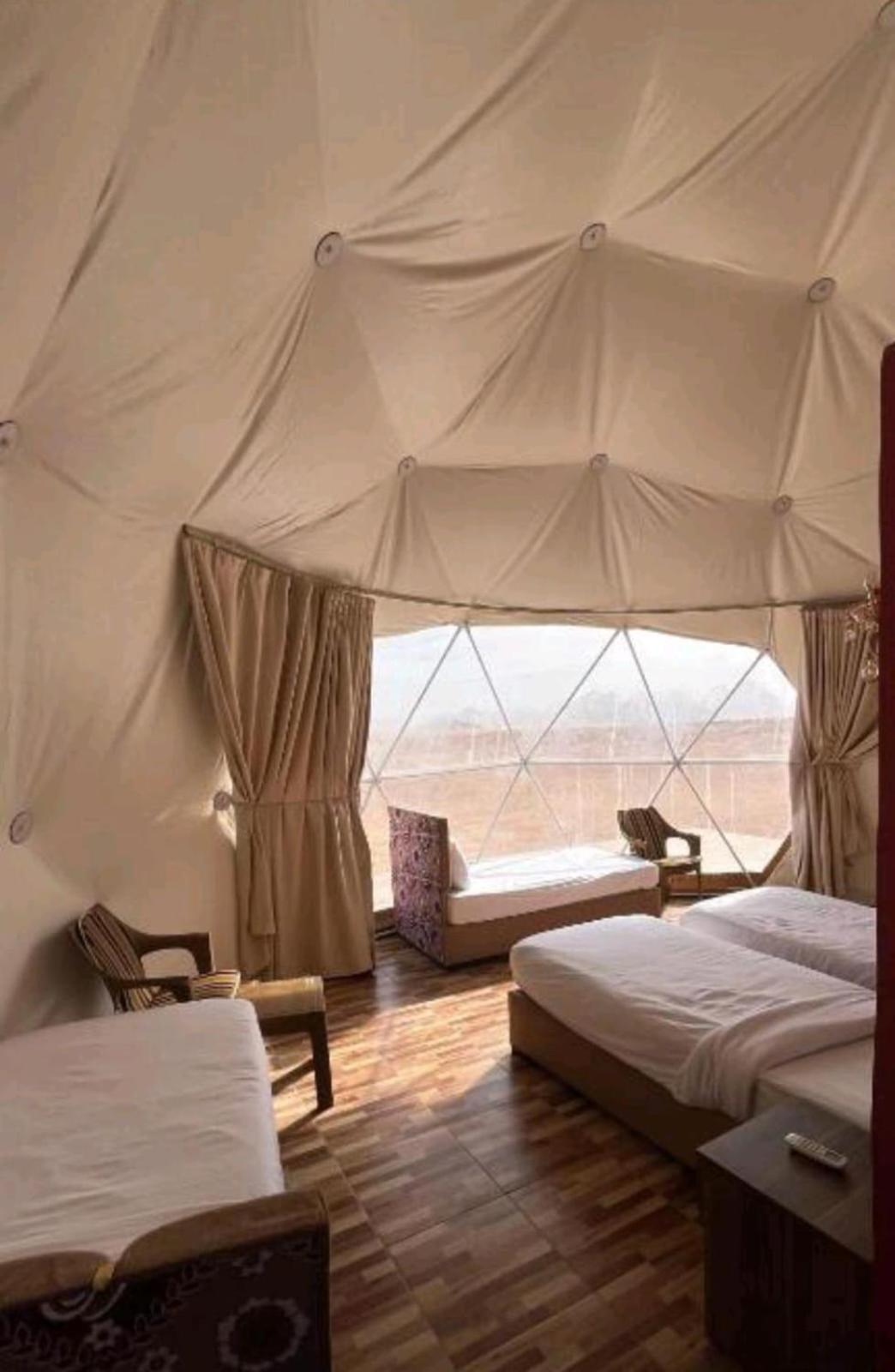 ホテル Wadi Rum Caeser Camp 部屋 写真