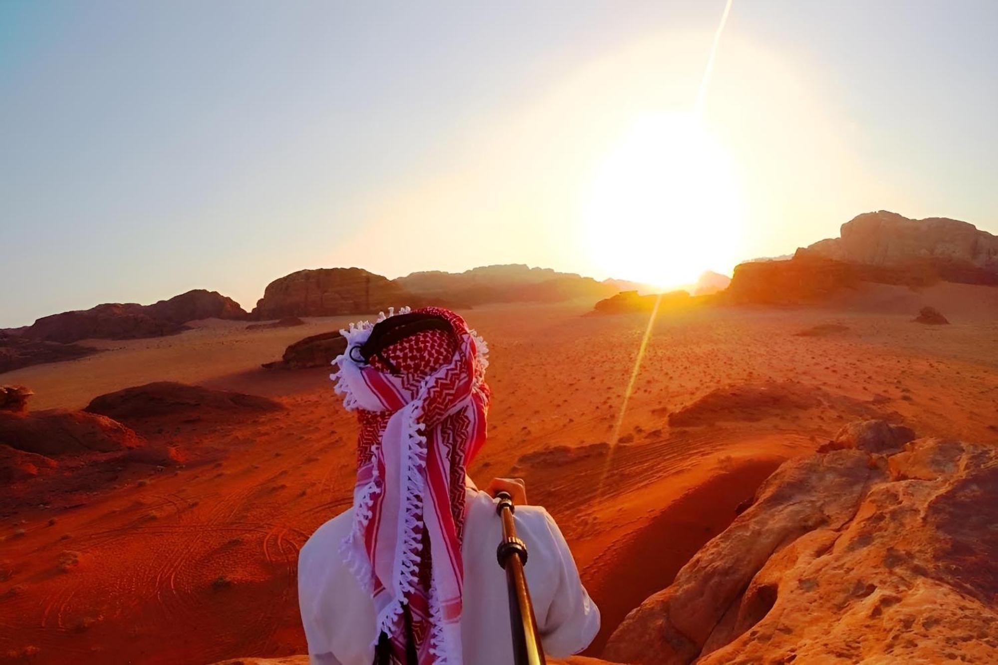 ホテル Wadi Rum Caeser Camp エクステリア 写真