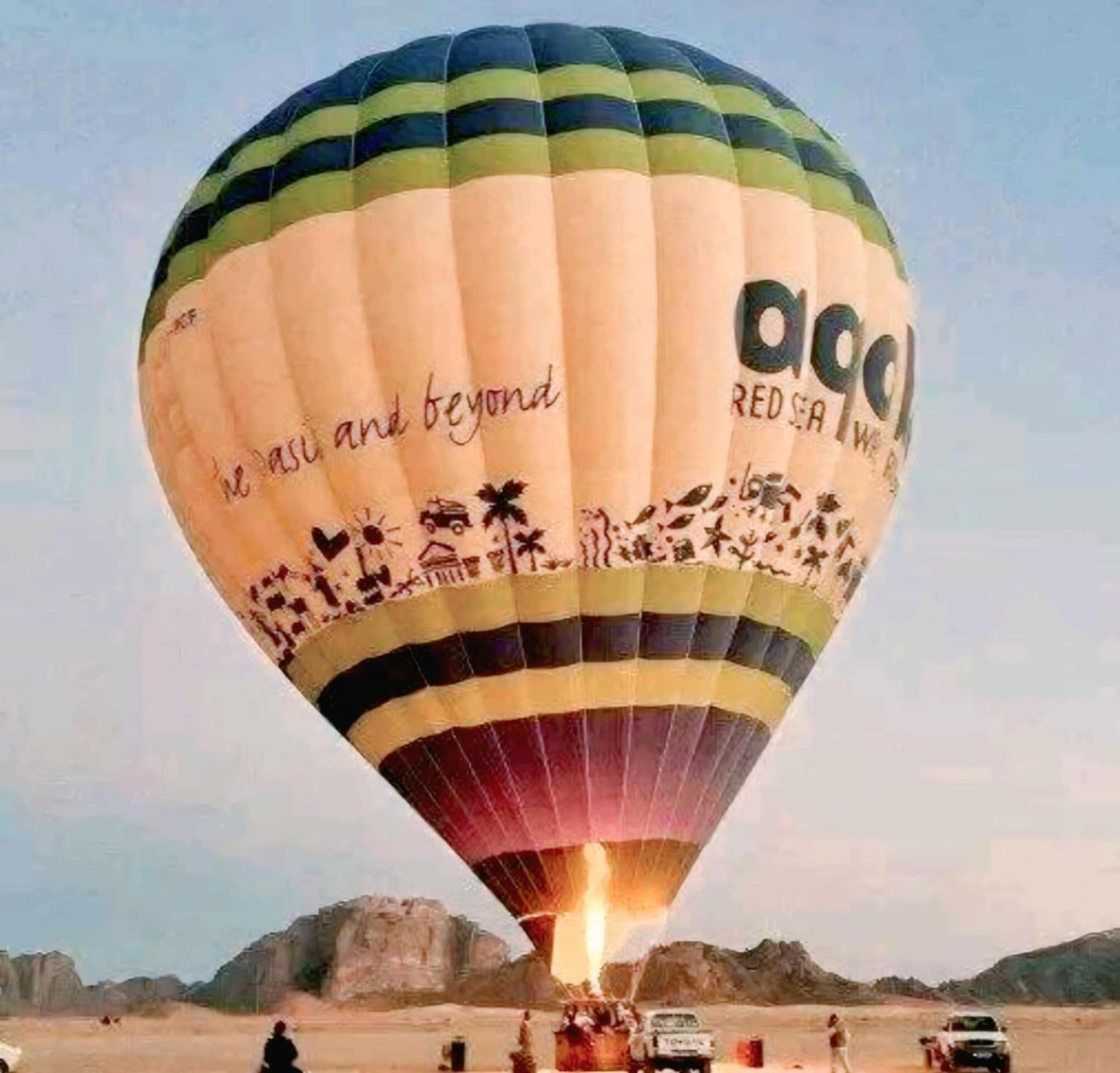 ホテル Wadi Rum Caeser Camp エクステリア 写真